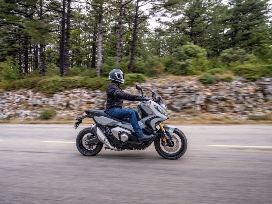 Nuova Honda X-ADV 2021: la rivoluzione si evolve