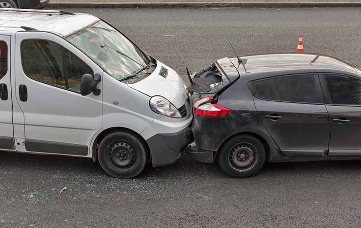 incidente auto non assicurata