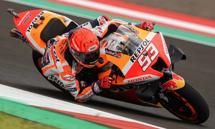 Marc Marquez (box Repsol)