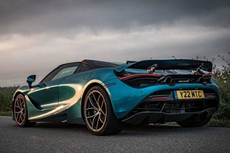 McLaren 720s spider