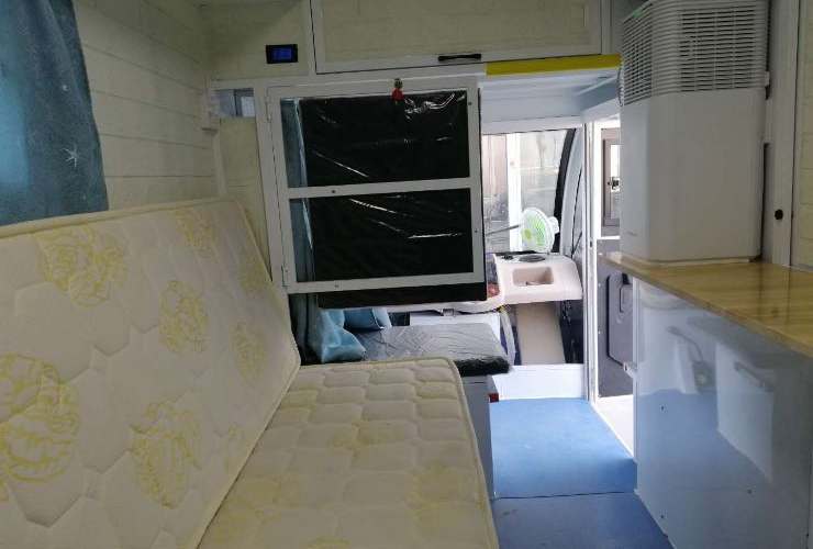 L'interno del Camper Xinge RV