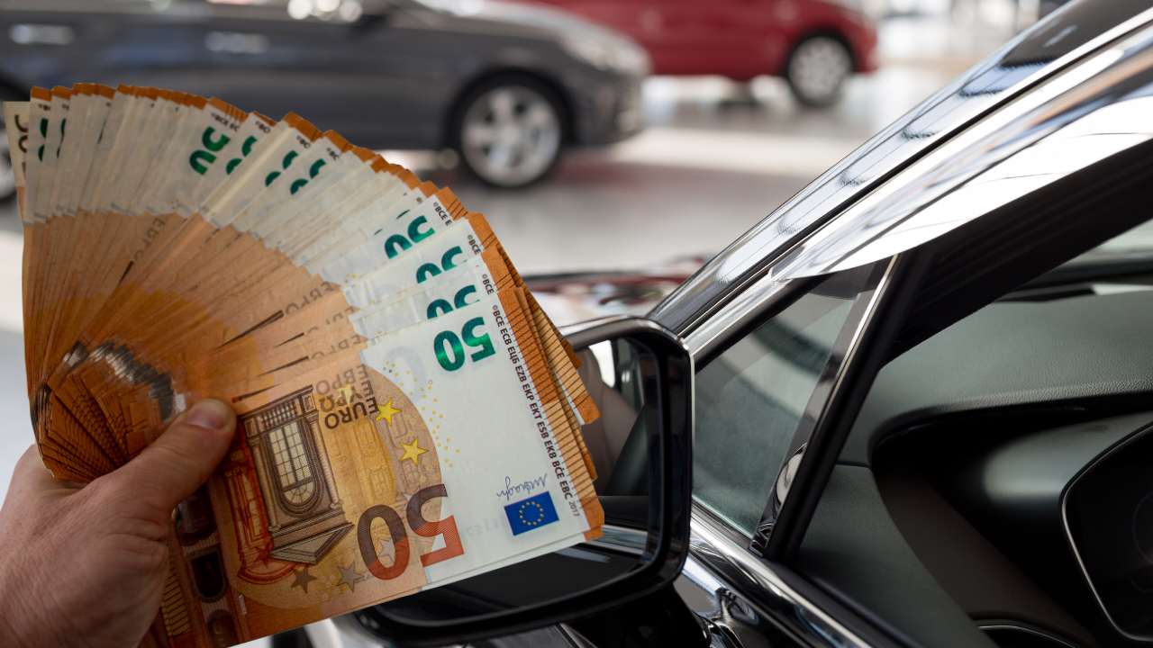 Compra un'auto e guadagna