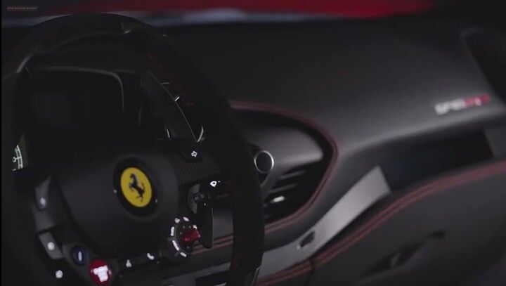 l'interno della Ferrari