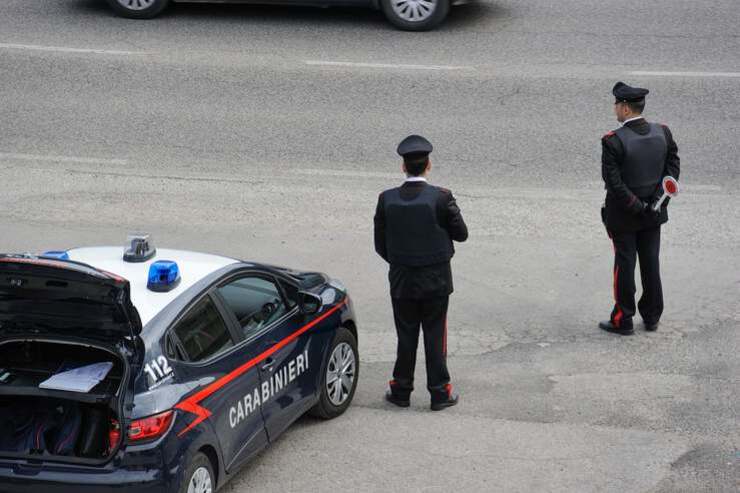 carabinieri a lavoro