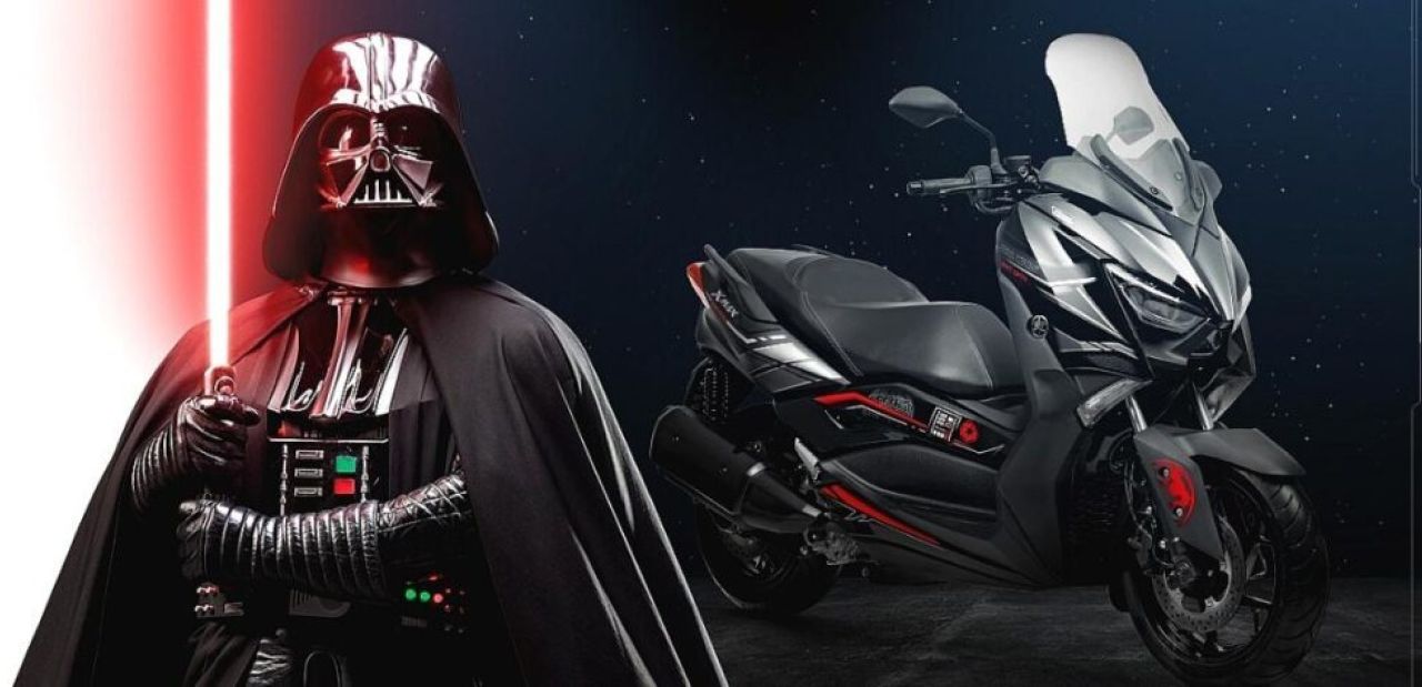 yamaha-xmax-250-darth-vader