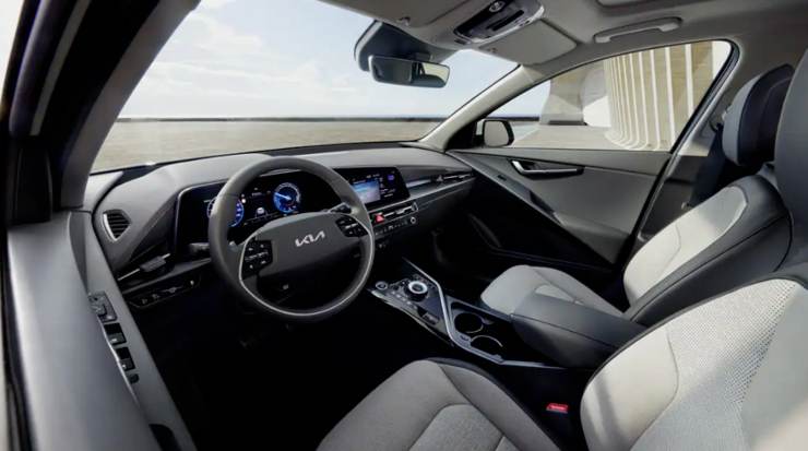 KIA Nir interno 