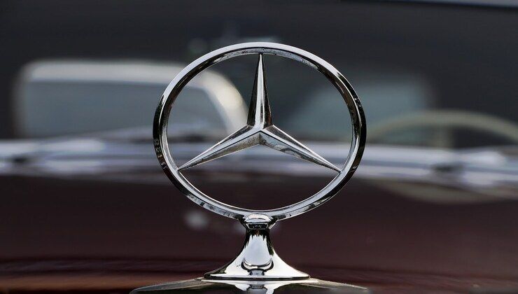 mercedes benz logo