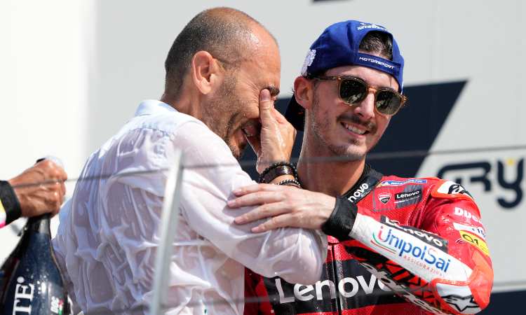 Pecco Bagnaia e Claudio Domenicali (Ansa)