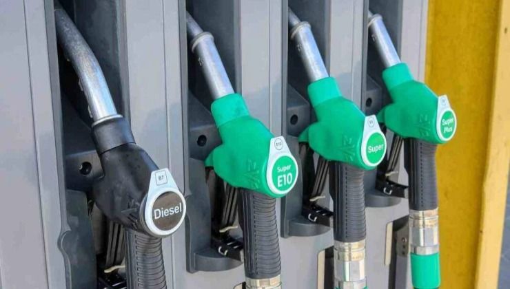 Benzina sconto accise - Motori.News