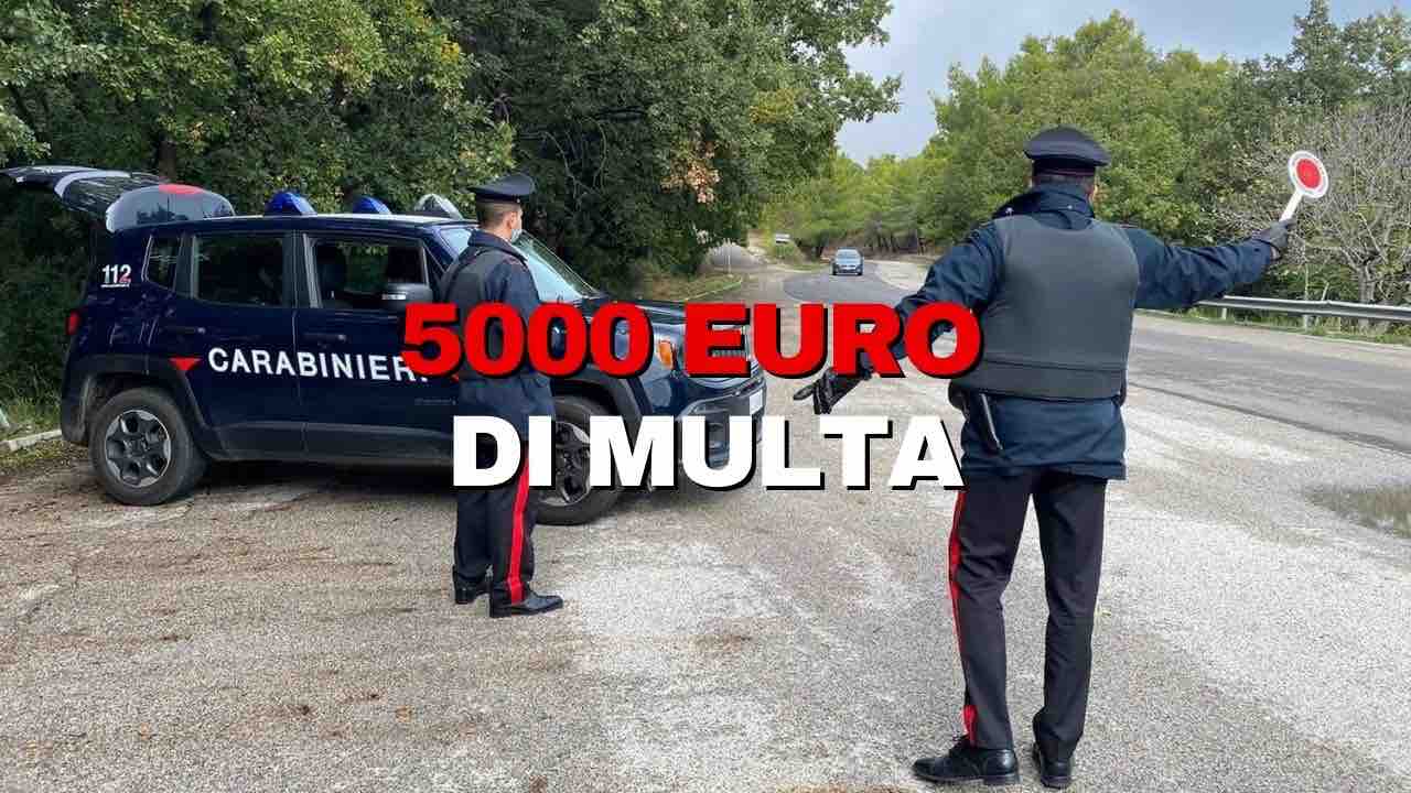 se hai questo in auto multa