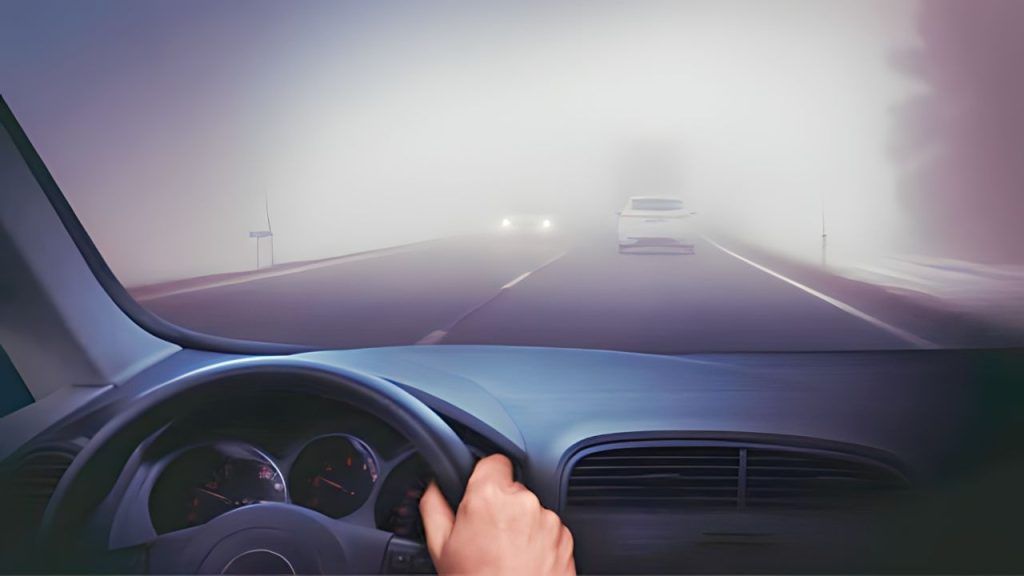 Guidare con la nebbia