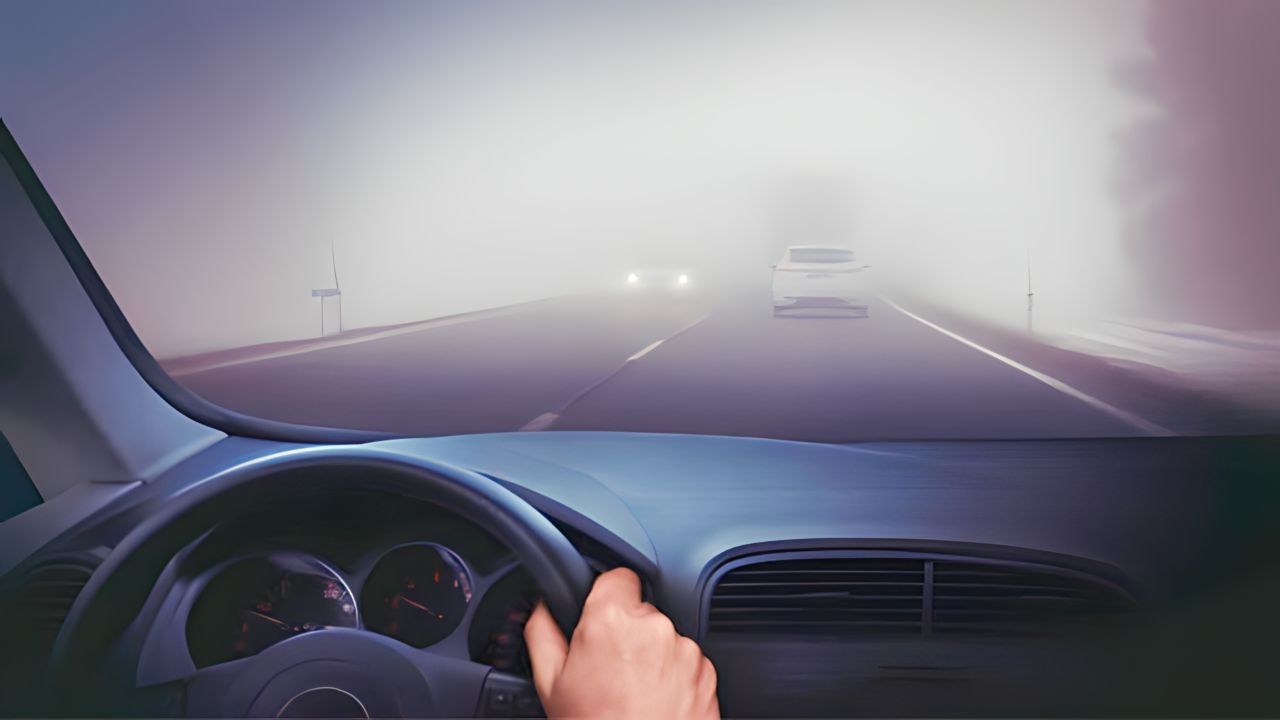Guidare con la nebbia