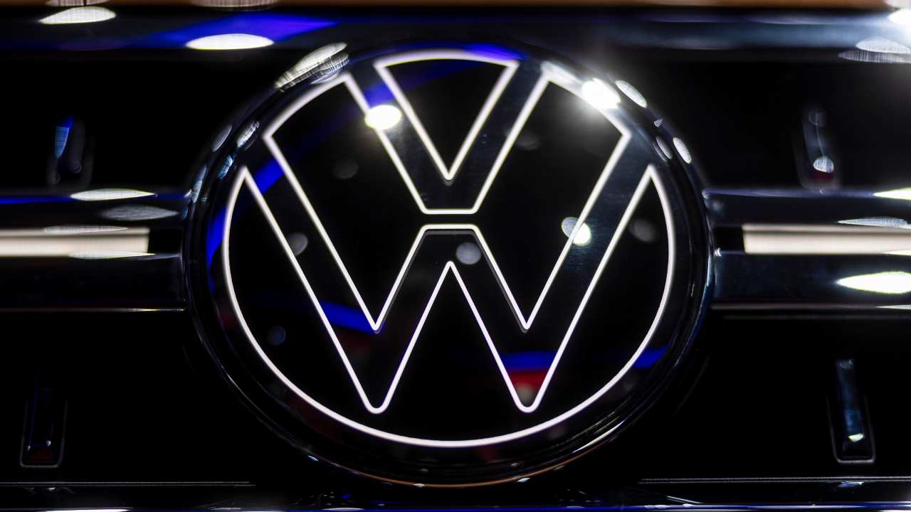 Volkswagen logo (Ansa)