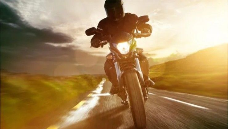 Guidare la moto - 6000€ di multa per motociclista