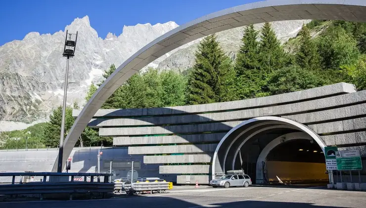 Traforo del Monte Bianco chiuso per 4 mesi