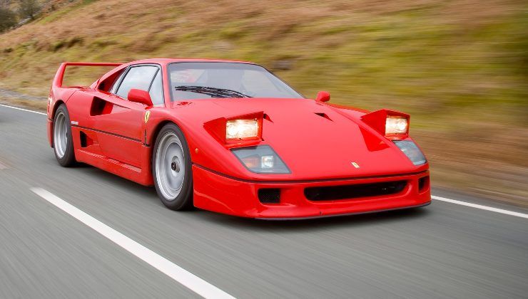 Ferrari F40 storia assurda