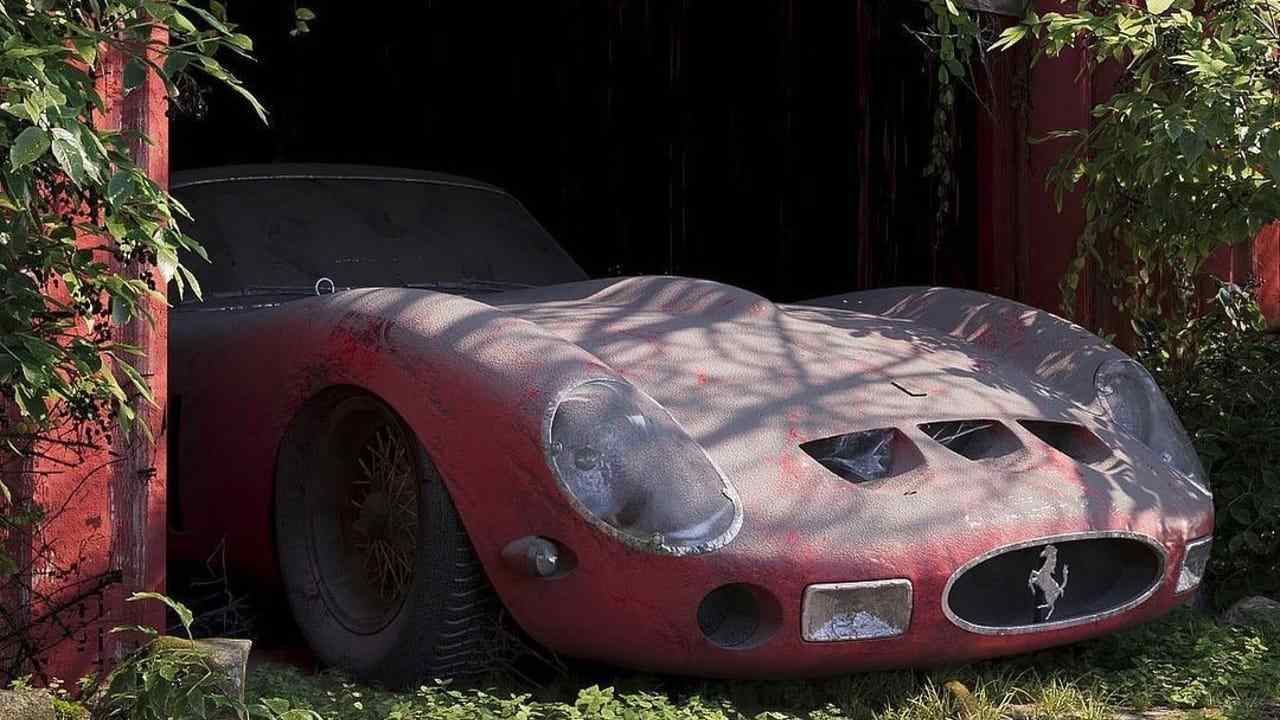 Ferrari rossa abbandonata