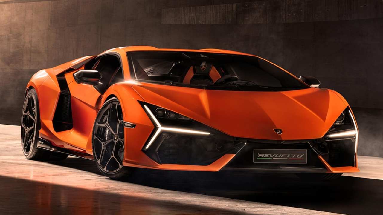 Lamborghini Revuelto