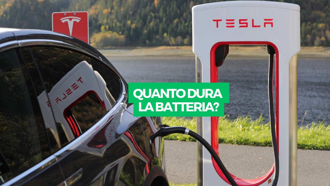 Tesla sotto carica