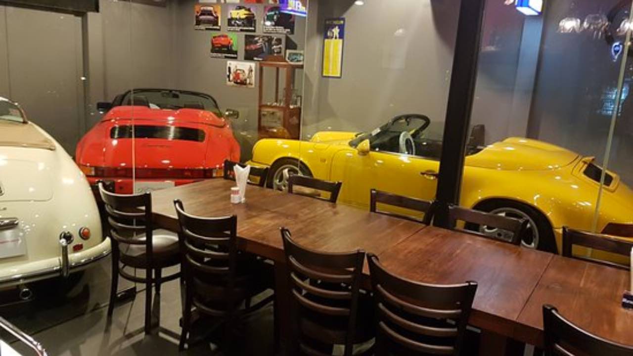 car restaurant